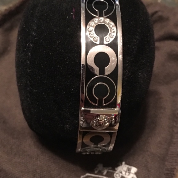 Coach plated silver, crystal & enamel bangle - Picture 3 of 3